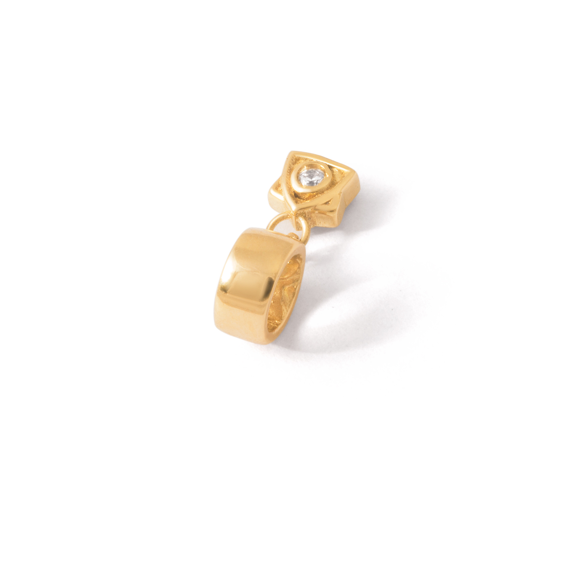 Pandora triangular gold pendant g