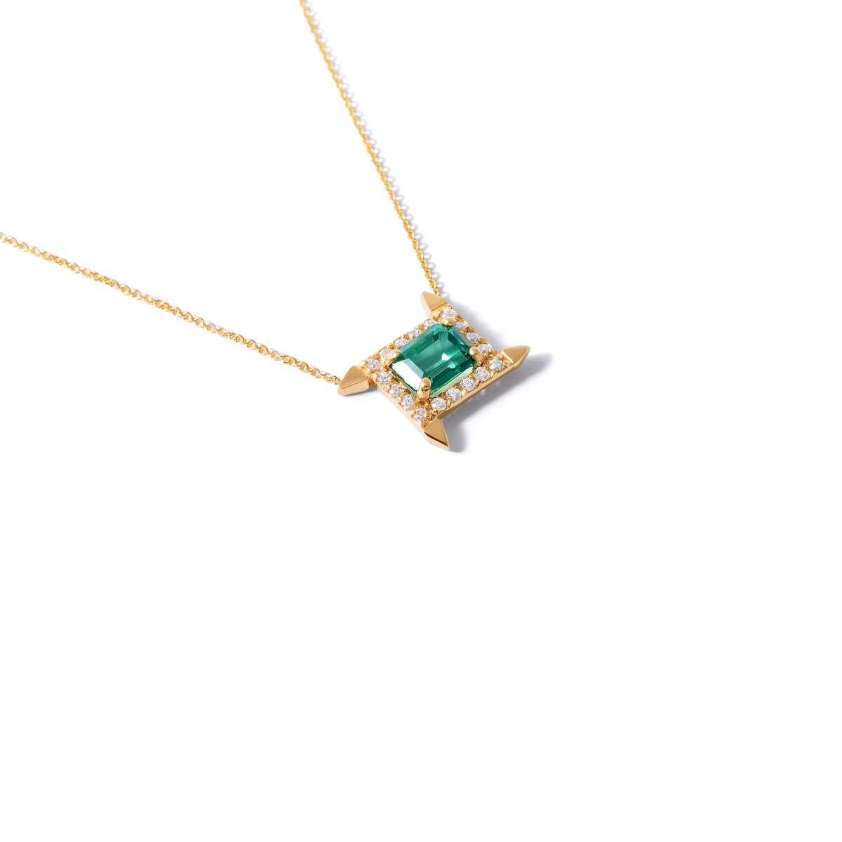 Noja gold necklace g