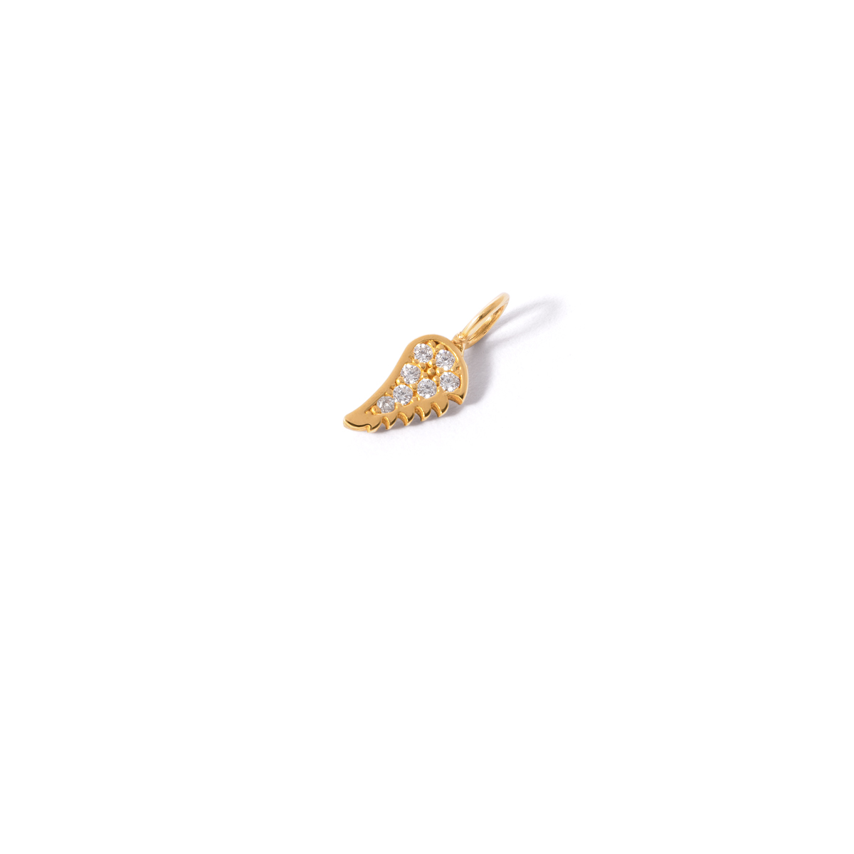Gold pendant with angel wings g